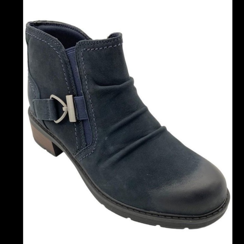 Clarks Collection Women's Leather Ankle Boots Hearth Navy Size 7 Like‎ New